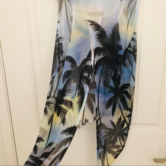 Crimson Ivy Sheer Palm Tree Shirt - Picture 4 of 4